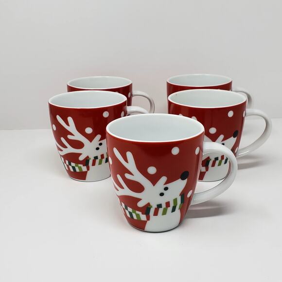 Crate & Barrel Reindeer Set Of 5 Red w/ Scarf Mug or Cup - Coffee, Tea Clean - Picture 1 of 9